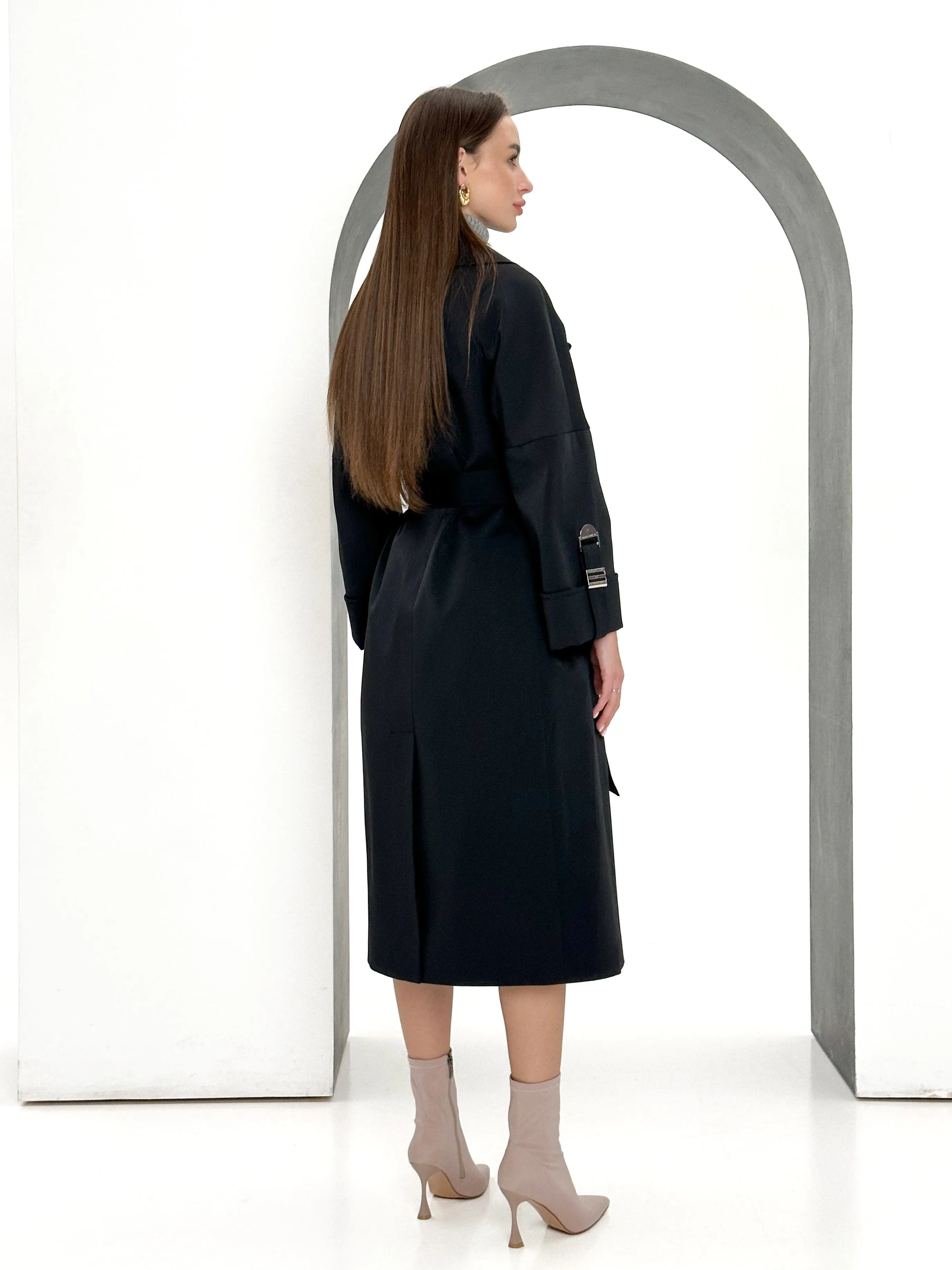 Aire Trench Coat in Black