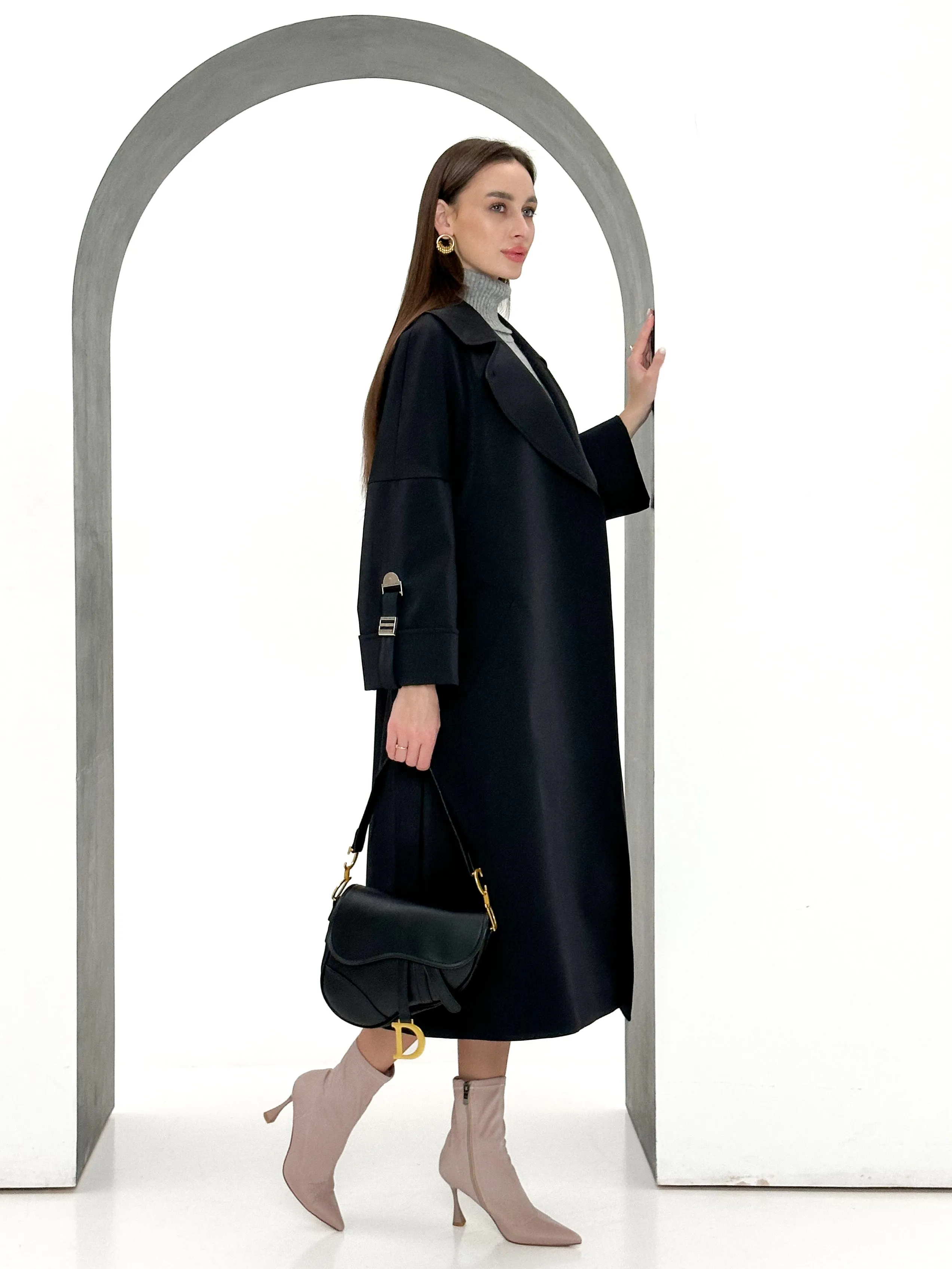 Aire Trench Coat in Black