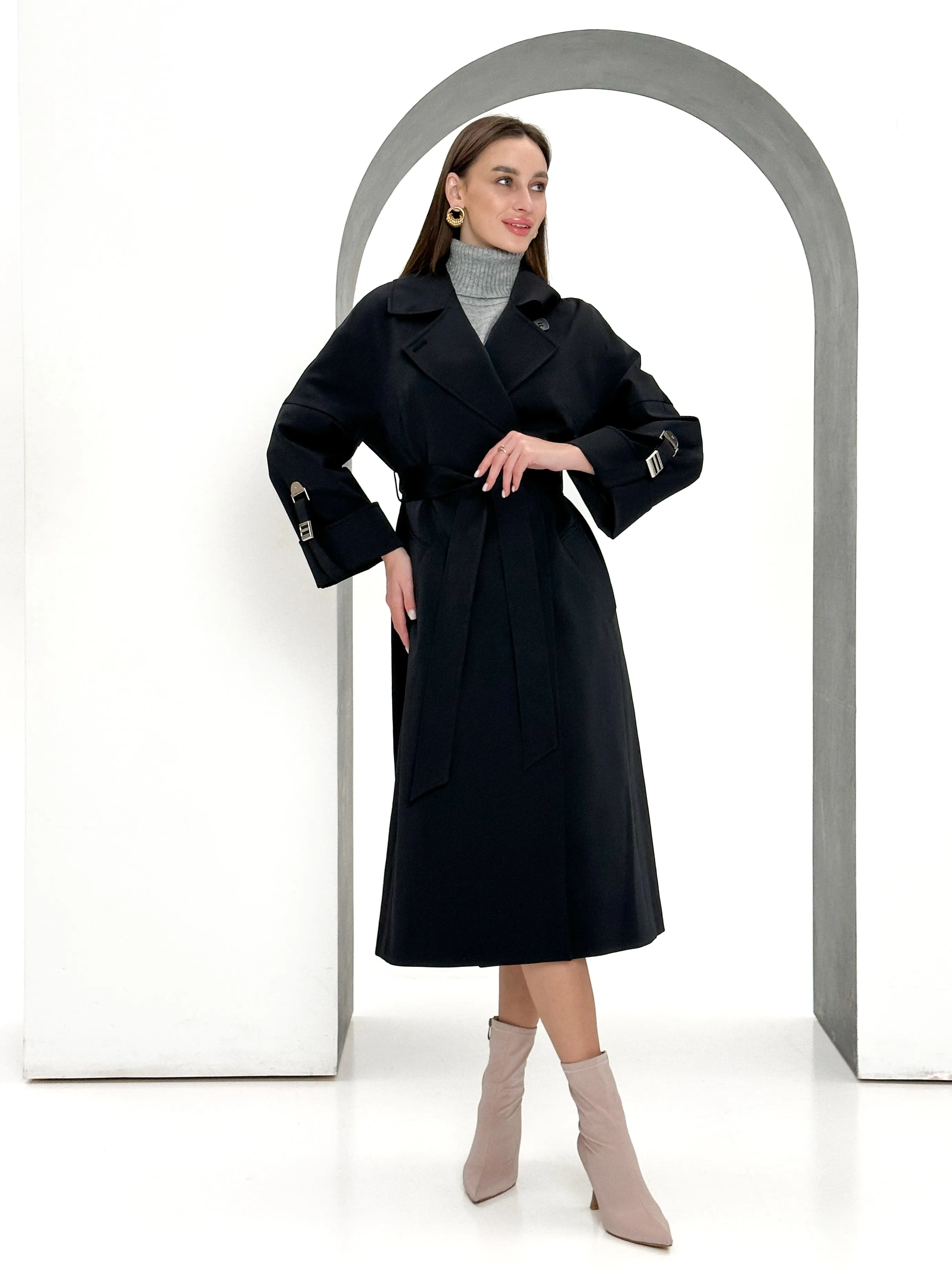 Aire Trench Coat in Black