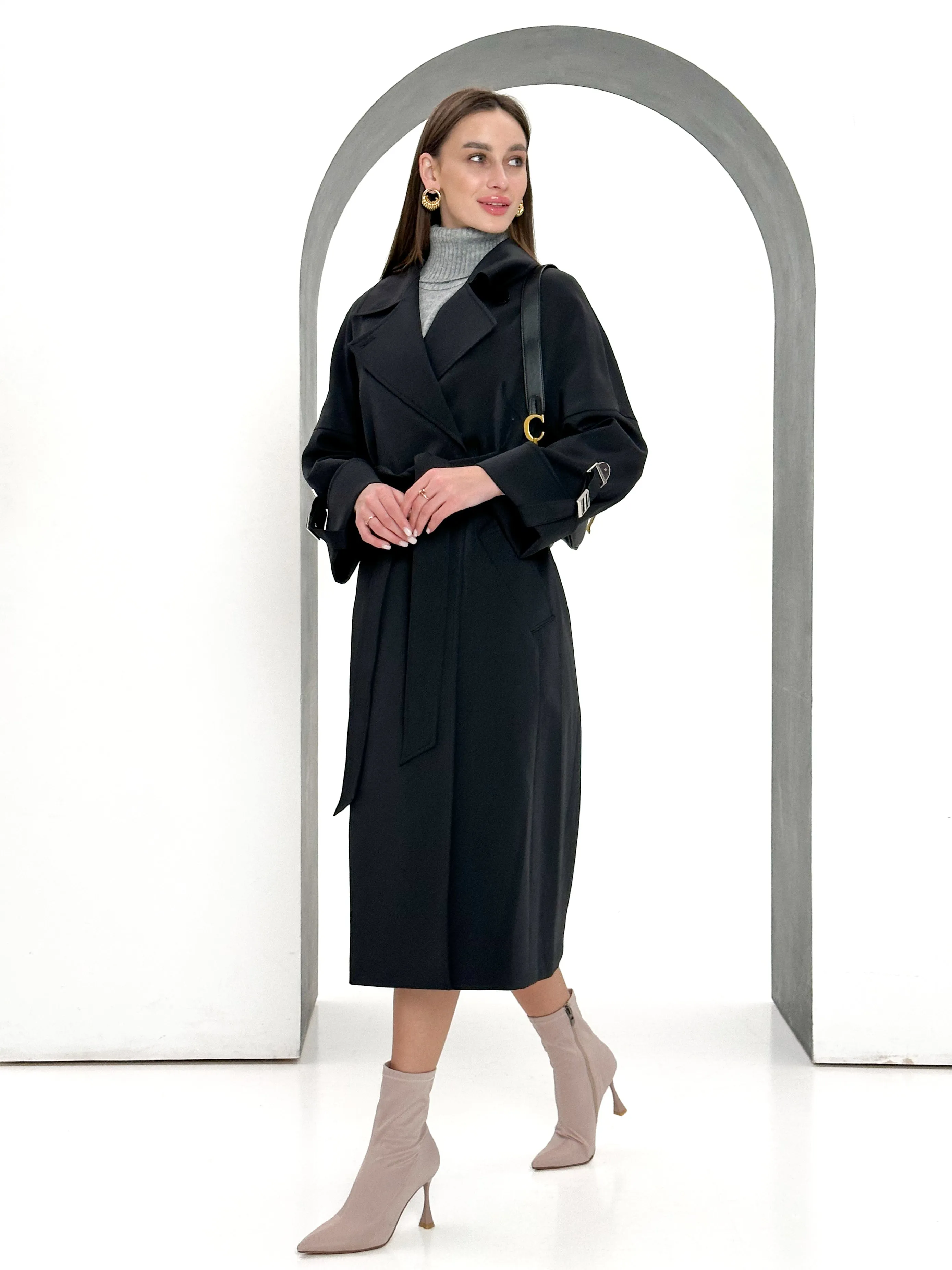 Aire Trench Coat in Black
