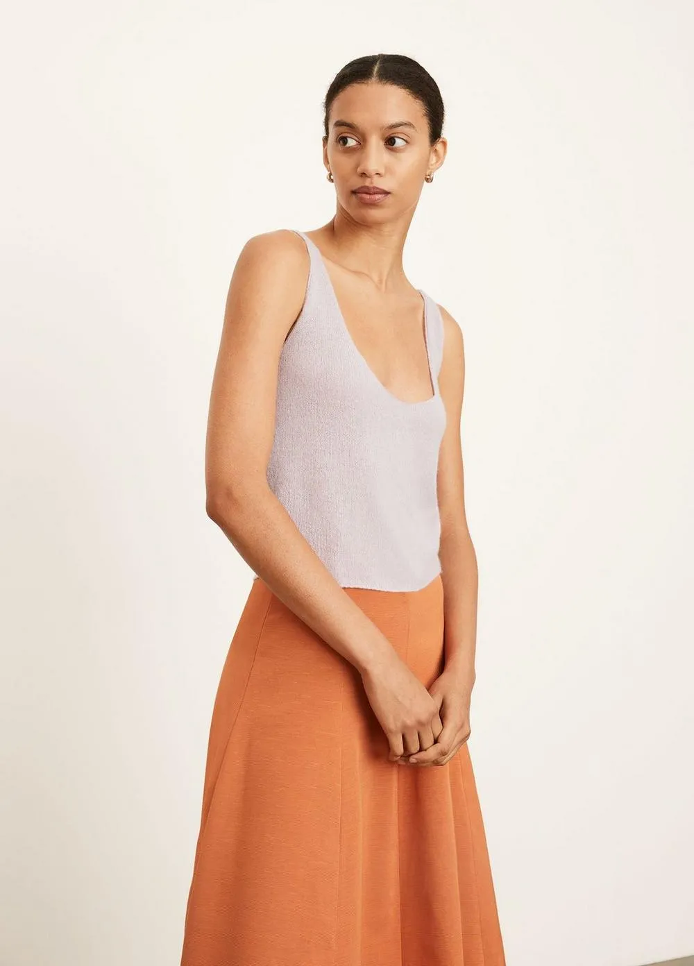 Cashmere Scoop Neck Camisole in Purple