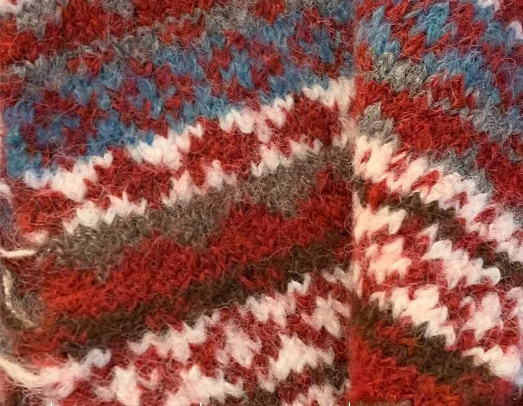 Retro Knit Christmas Scarf