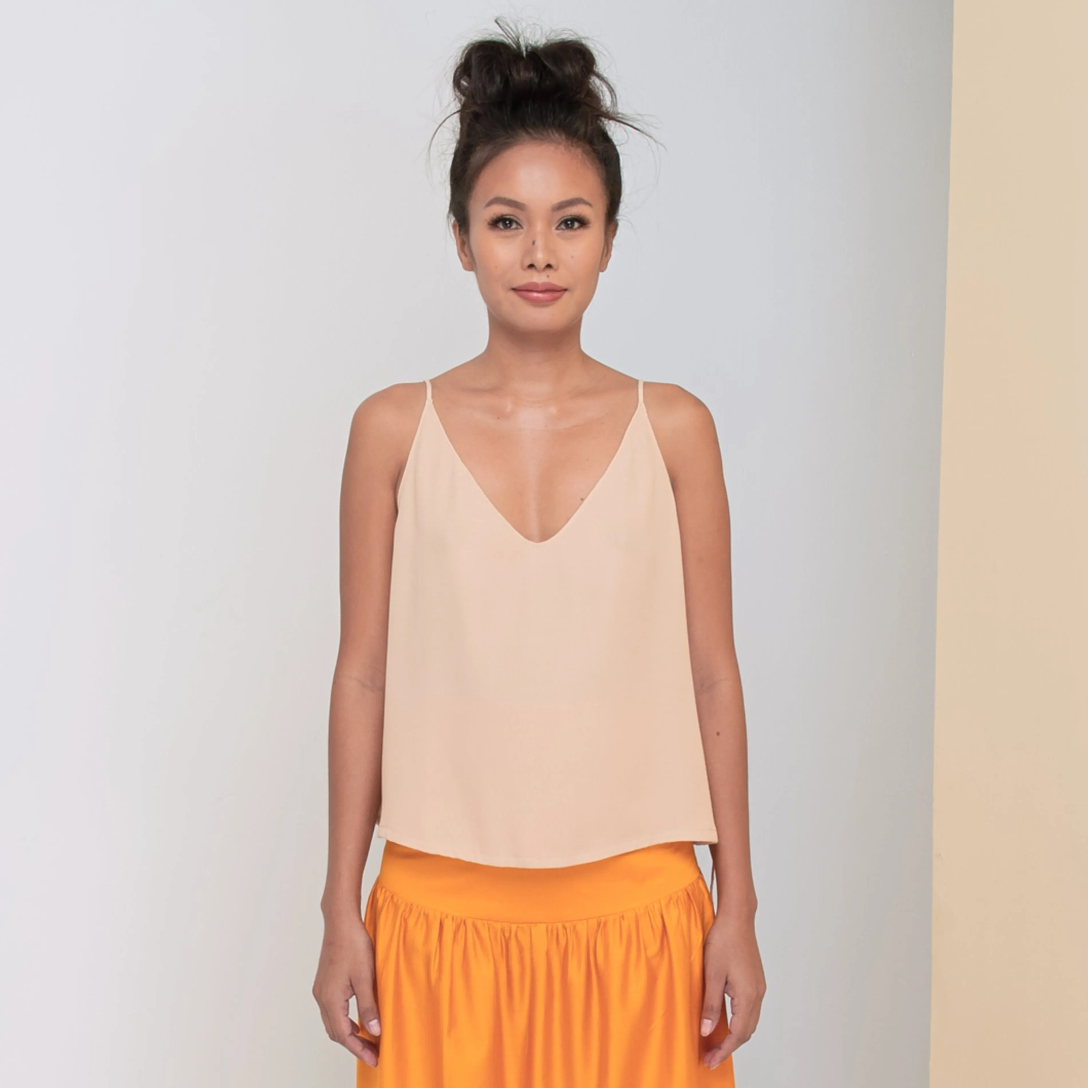 RINKI V STRING CAMISOLE - Rayon Fujette Crepe | Beige