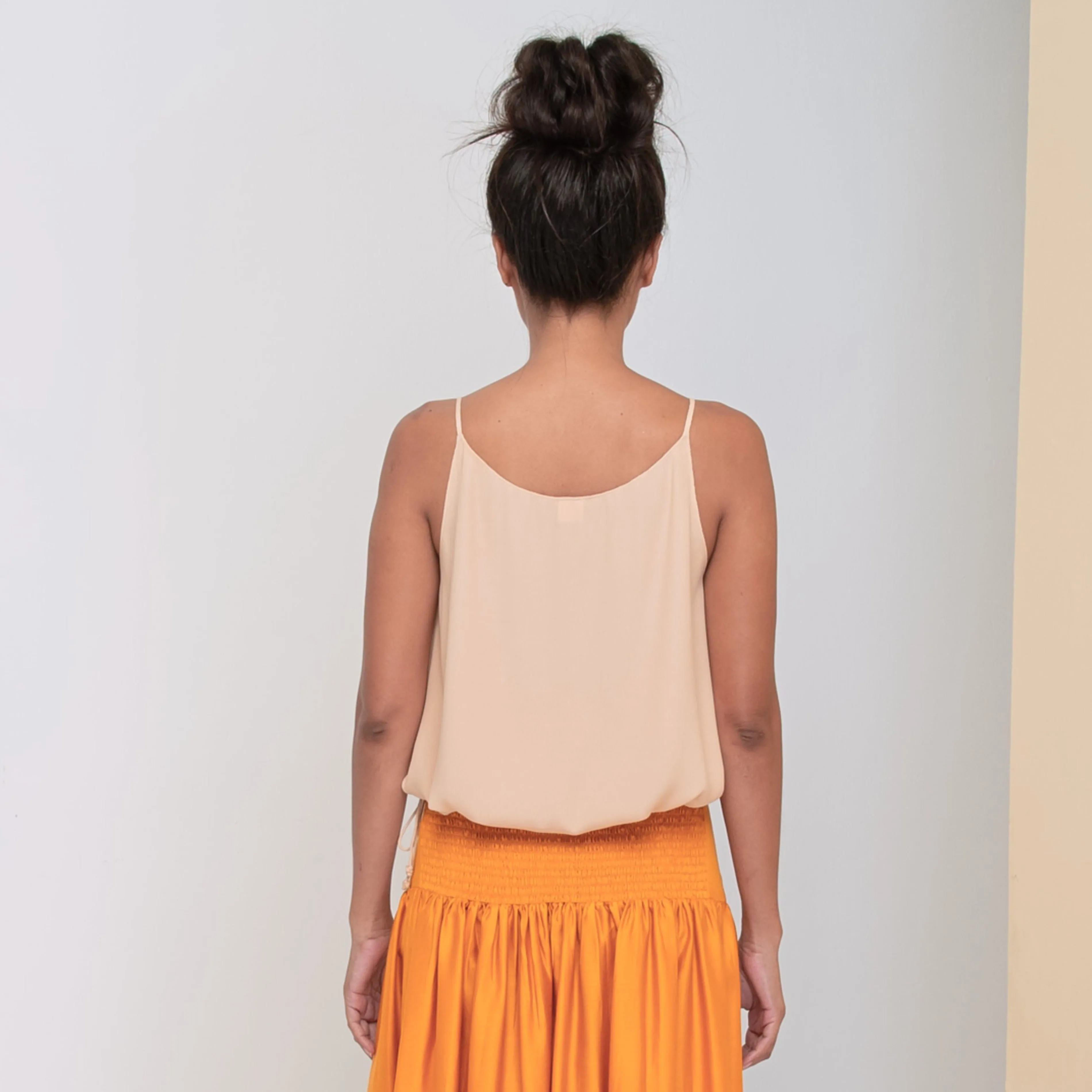 RINKI V STRING CAMISOLE - Rayon Fujette Crepe | Beige