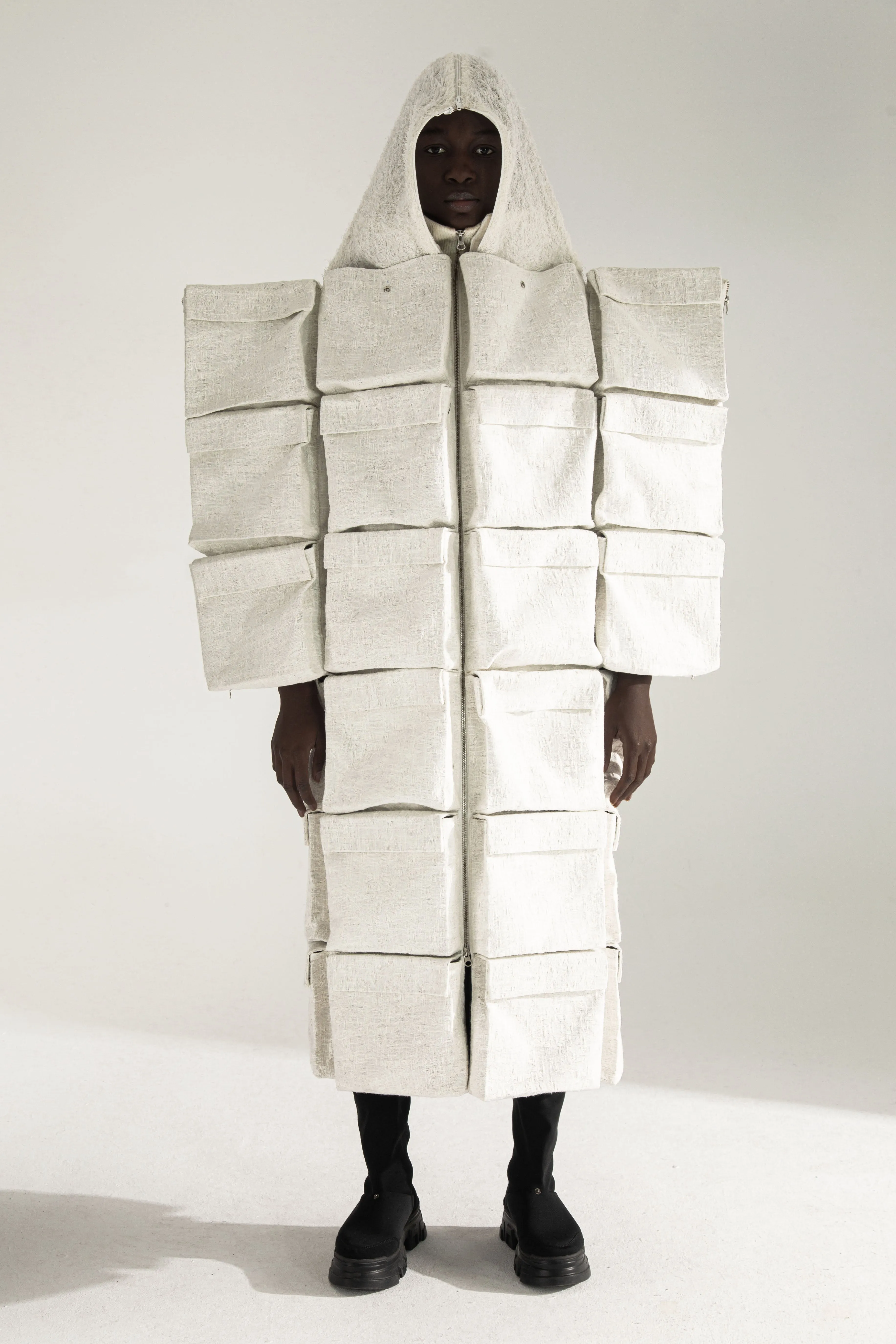 TRANSIT 3-way  transforming piece:  jumpsuit / coat