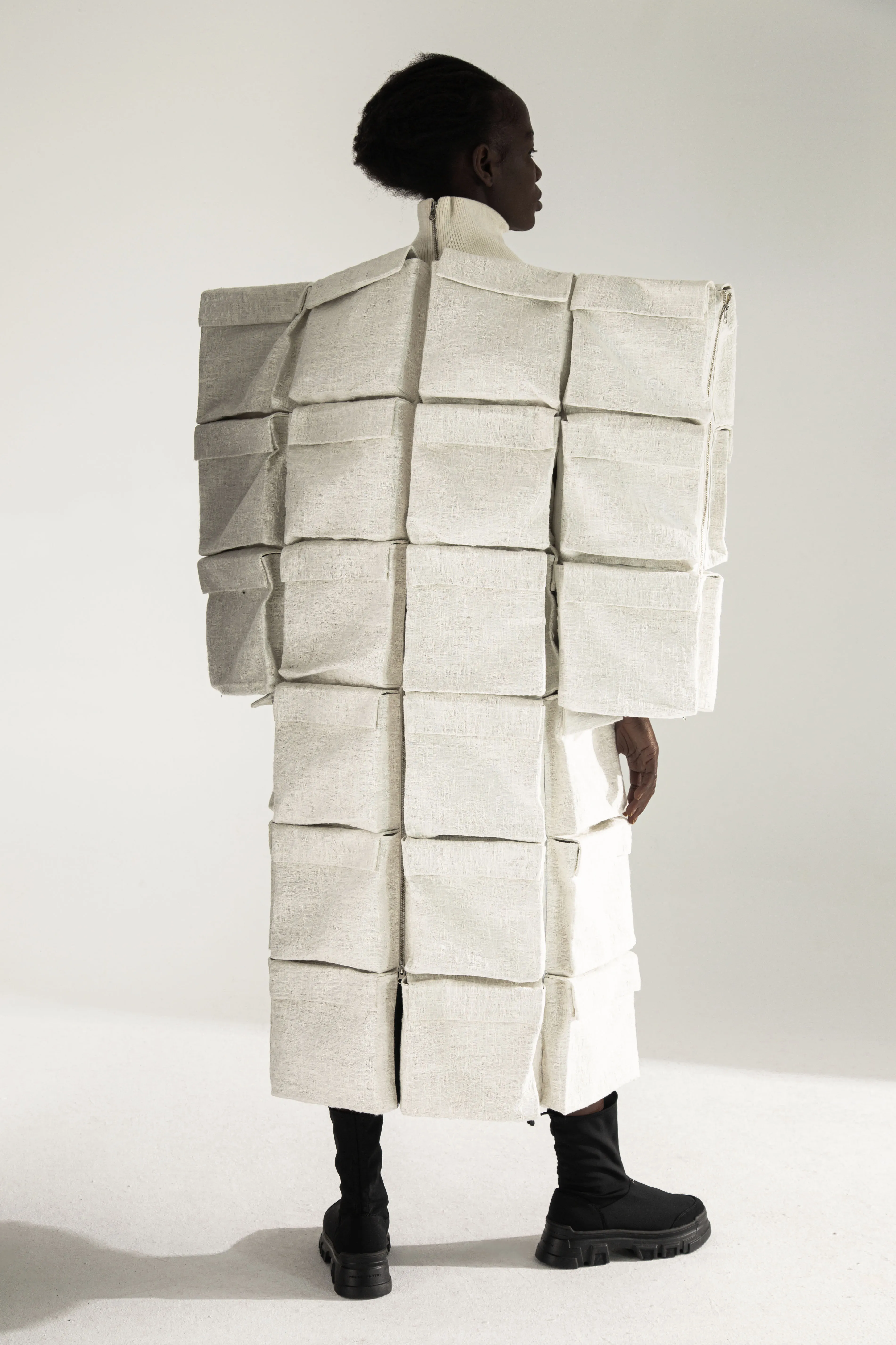 TRANSIT 3-way  transforming piece:  jumpsuit / coat